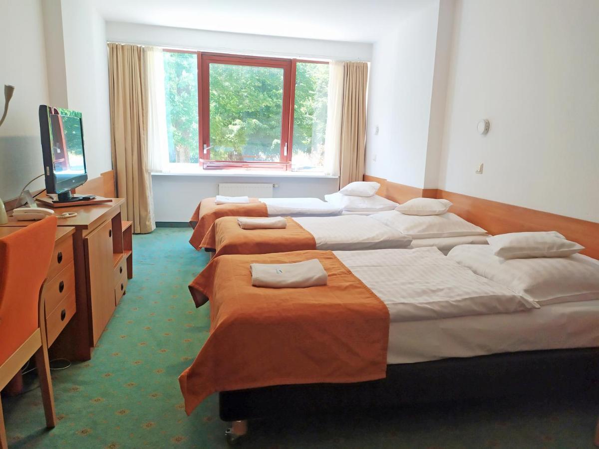 Dreibettzimmer