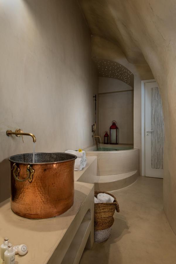 Executive Cave Suite heated Hot Tub ®,1006908178:JPEG