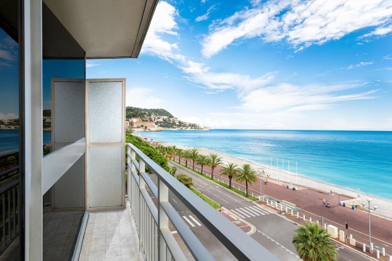 Quarto Deluxe com 2 Camas de Solteiro e Vista do Mar