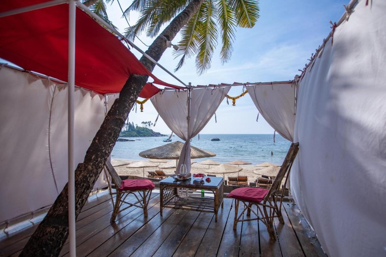Bungalow Beach Front,1625582990:JPEG
