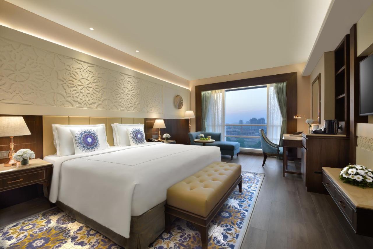 Taj Club Room King Bed