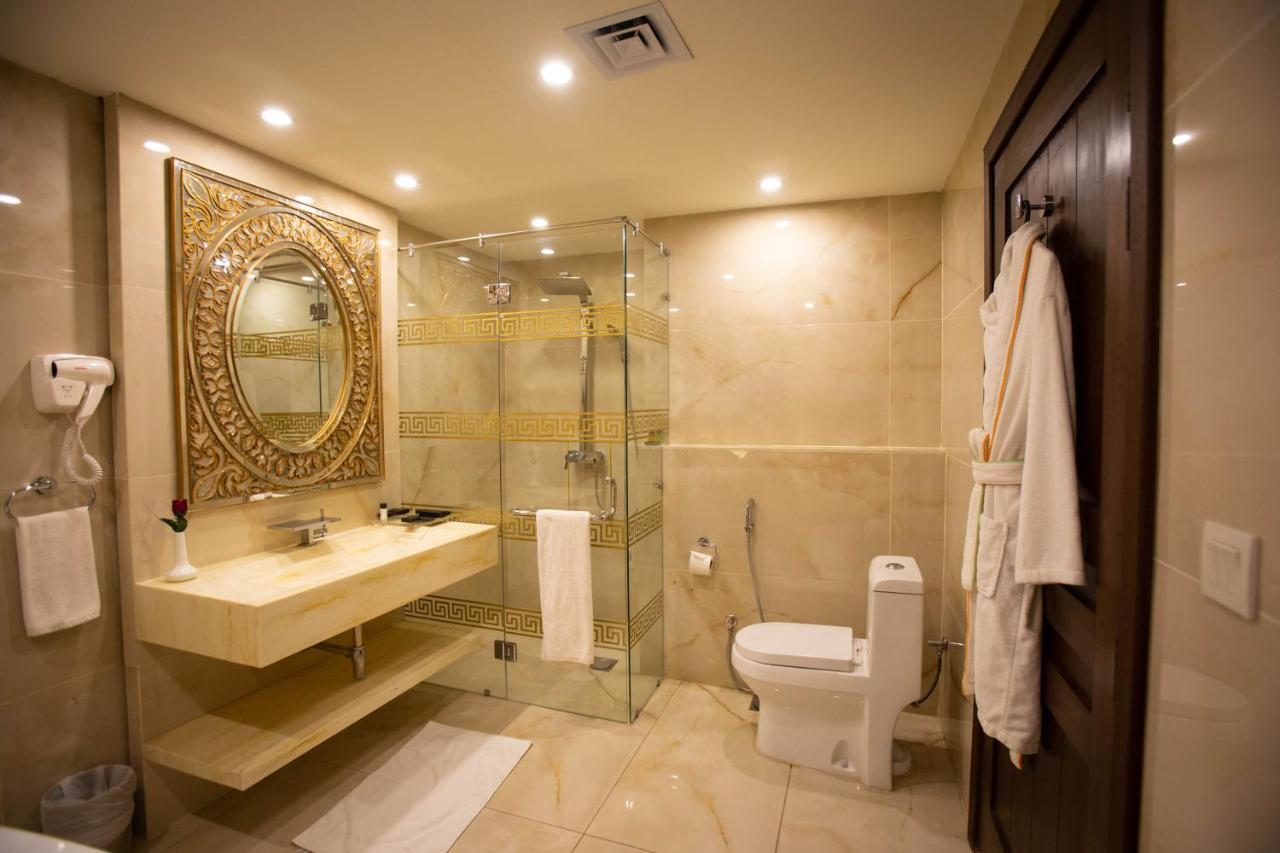 Royal Suite,1699207631:JPEG