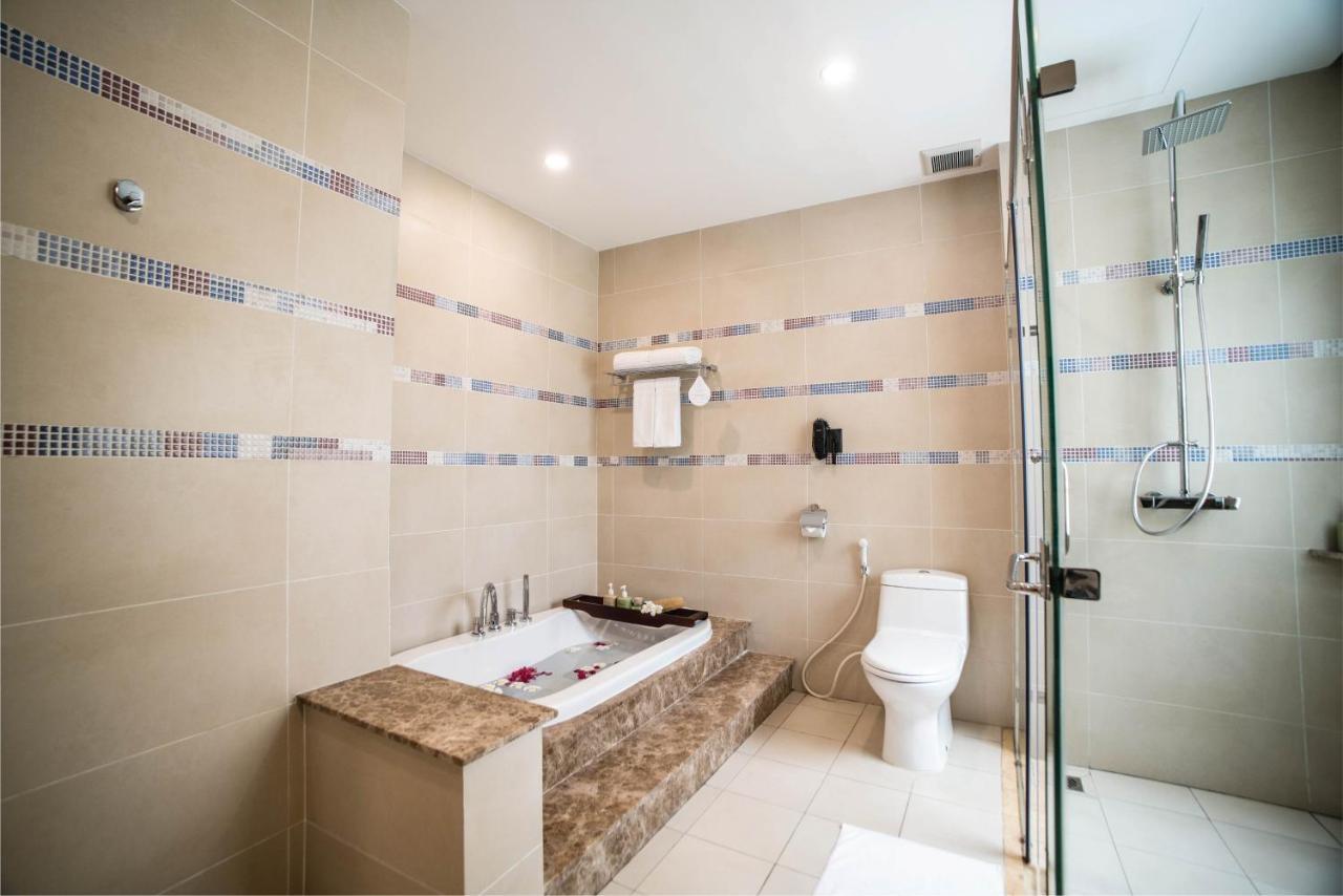 Comfort Twin Room with Balcony - Complimentary Minibar in room