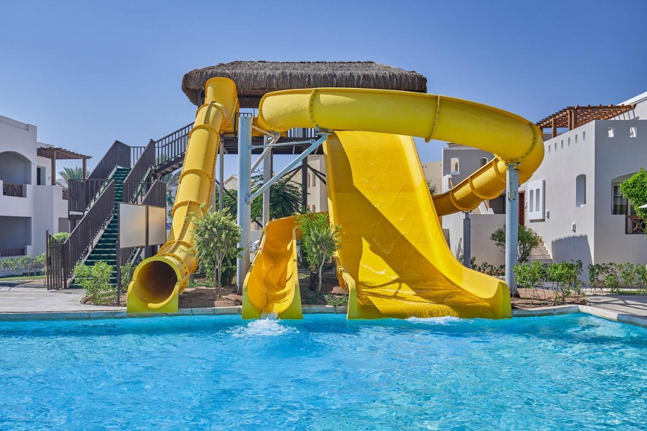 Suite Lit Queen-Size Fitness - Vue sur Piscine