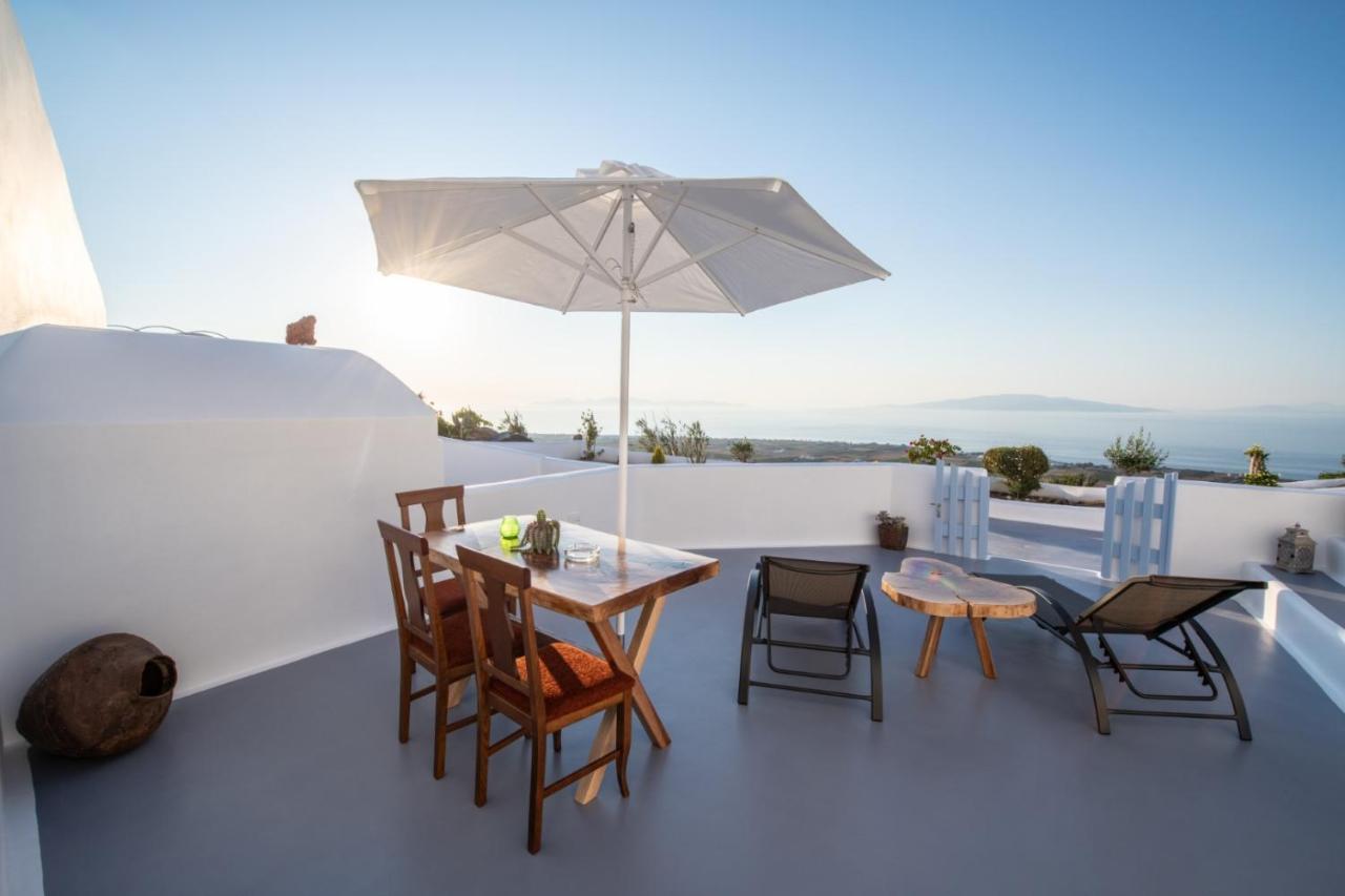 Luxury Grand Cave Suite Outdoor Jetted Tub Sea & Sunset View