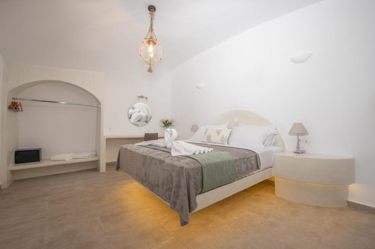 Luxury Grand Cave Suite Outdoor Jetted Tub Sea & Sunset View