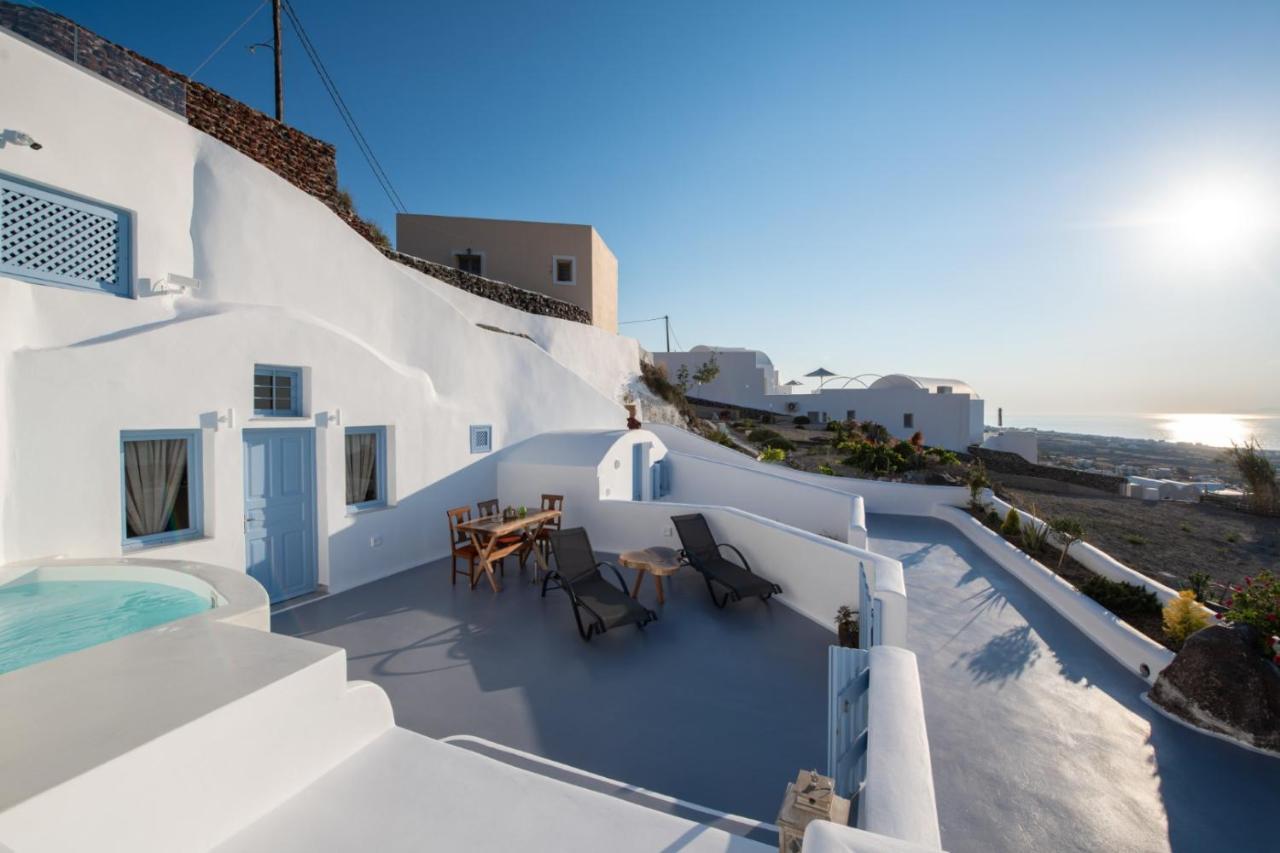 Luxury Grand Cave Suite Outdoor Jetted Tub Sea & Sunset View