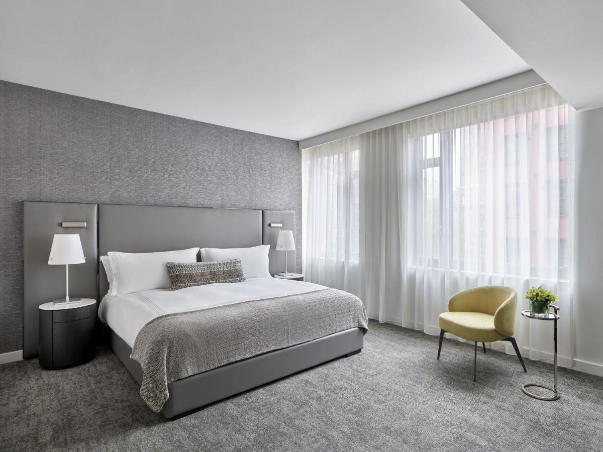 Deluxe Kamer met Kingsize Bed - Geschikt voor Personen met een Lichamelijke Beperking