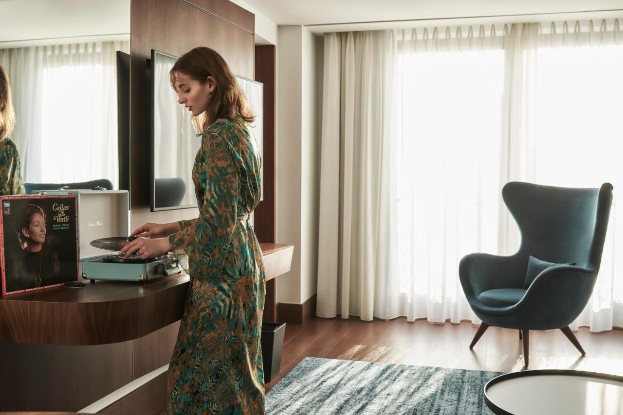 Executive King Suite,1765648415:JPEG