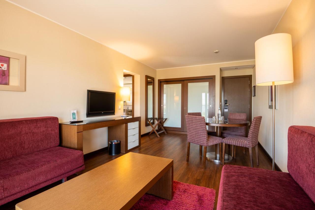 Suite Junior con vistas al mar (3 adultos)