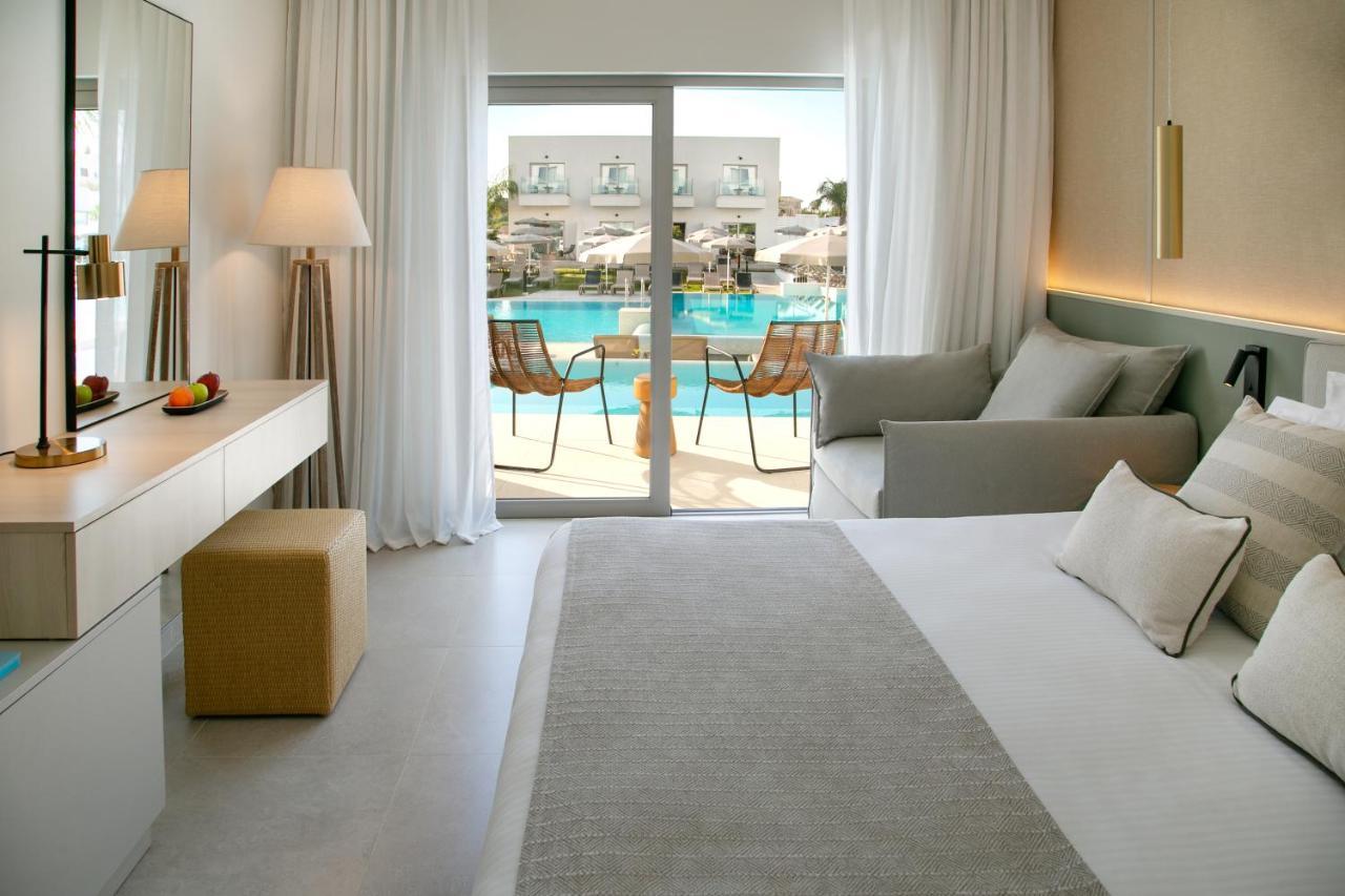 Superior Room Swim up