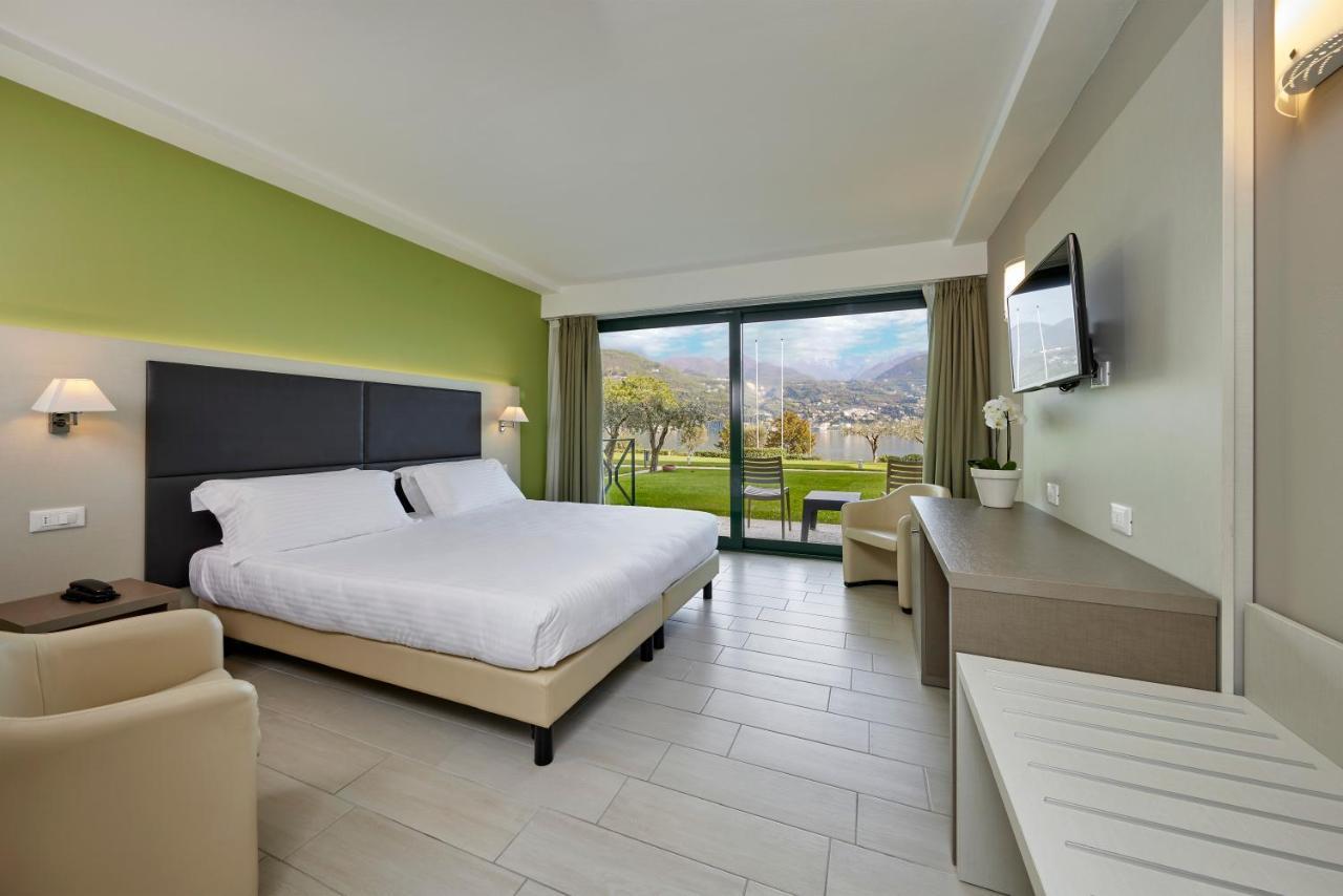 Superior Double or Twin Room Lake View
