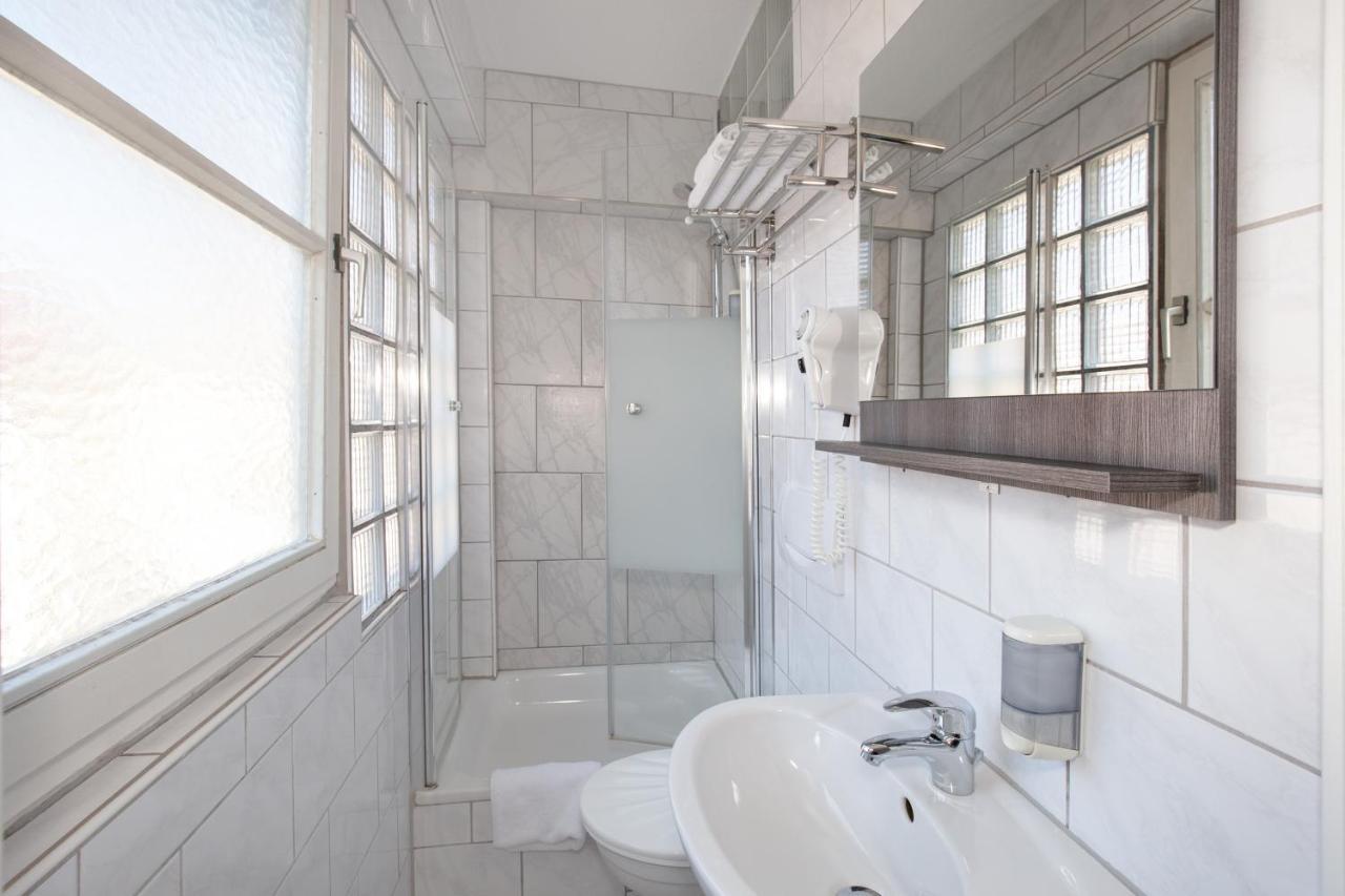 Micro Double Room