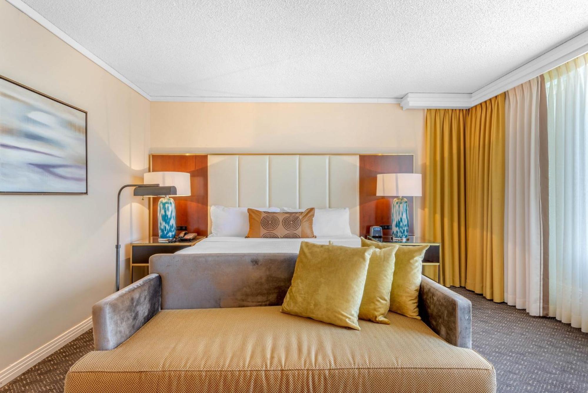 Premium King Room,1212771679:JPEG