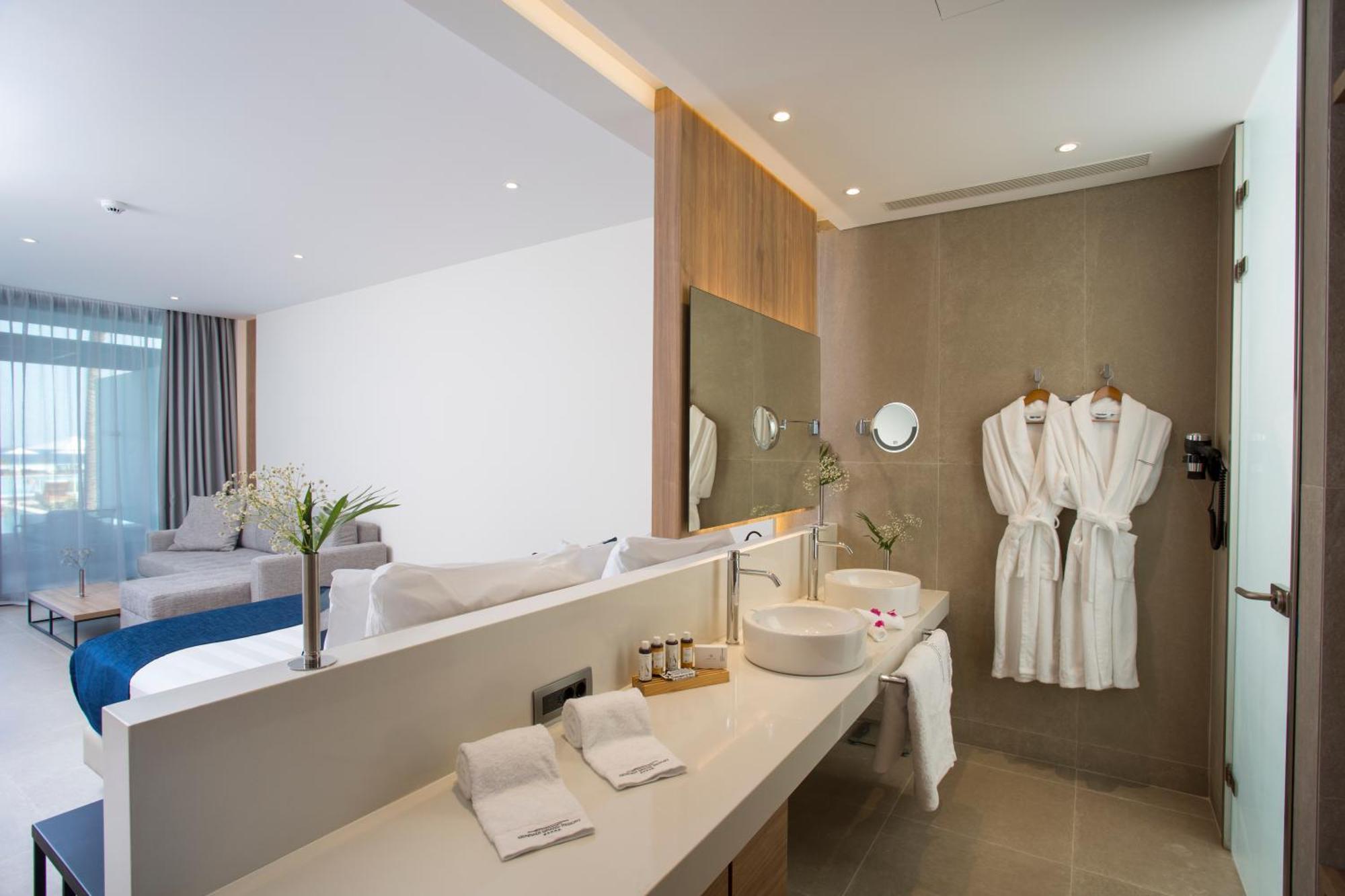 Junior Suite met Eigen Zwembad aan het Strand