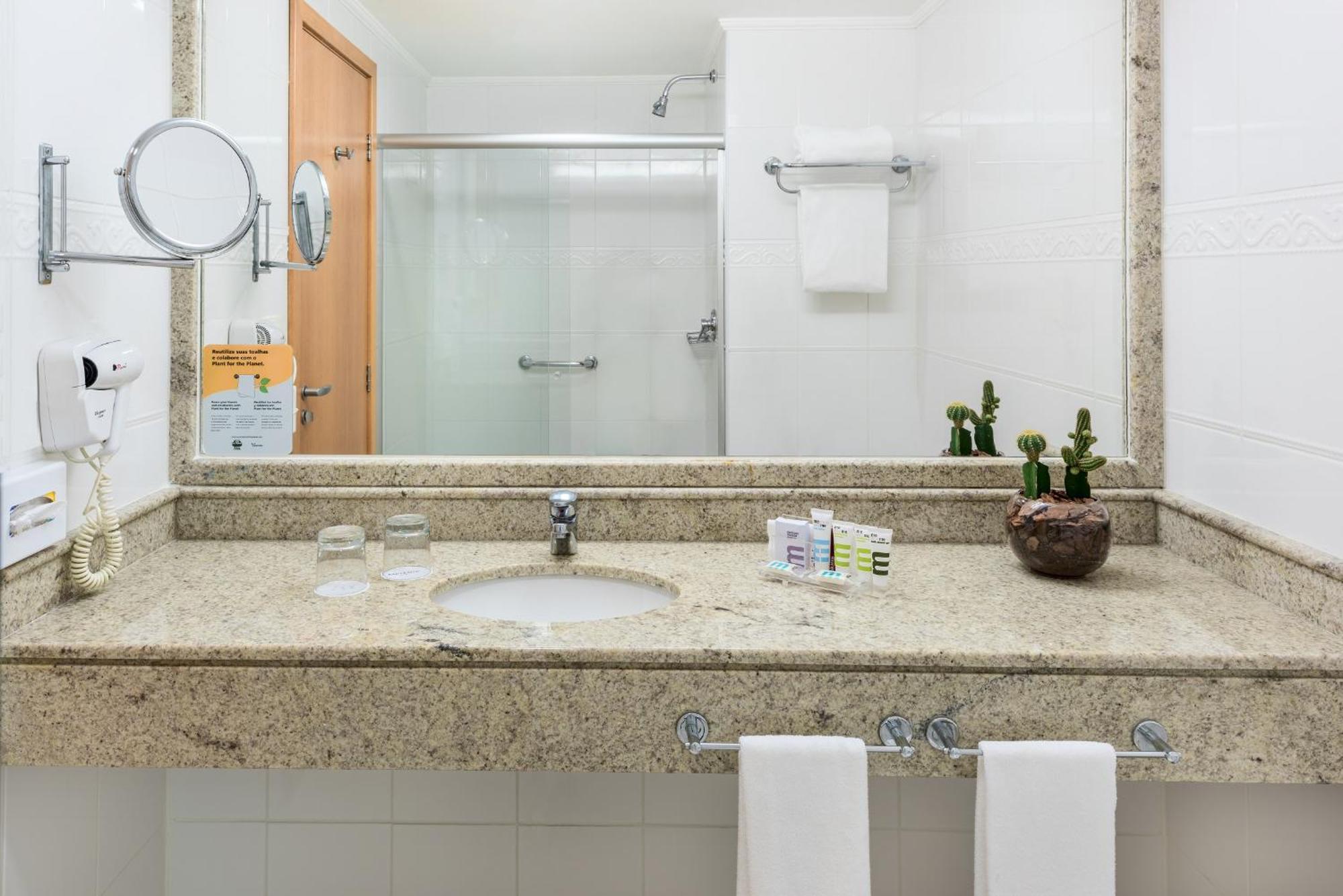 Quarto Deluxe com 2 Camas de Solteiro