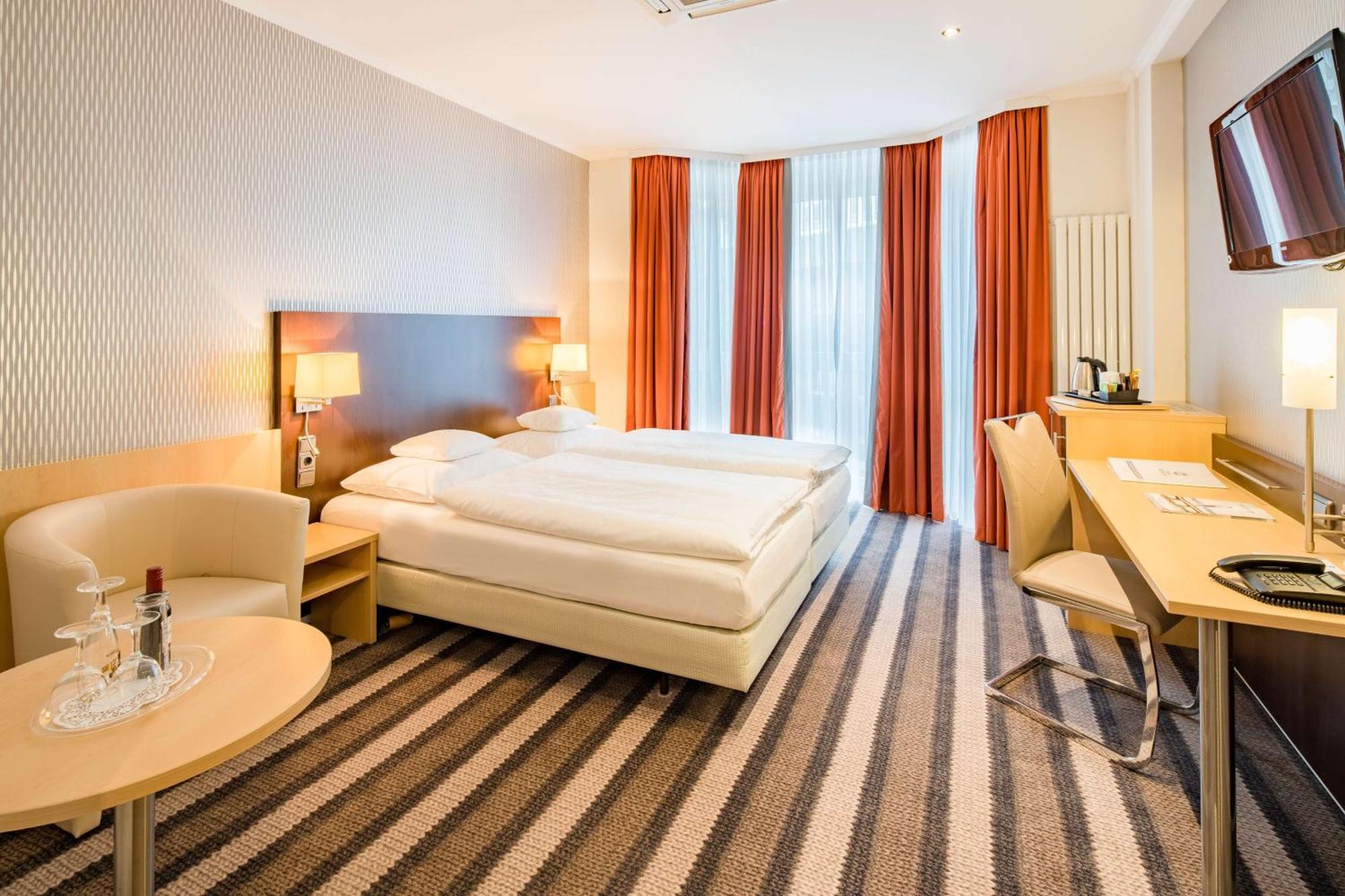 Standard Double Room,1641717309:JPEG