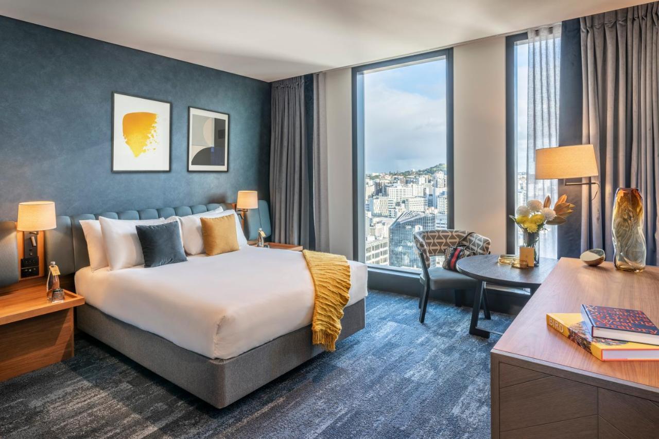 Standard King Room with Sky Tower View