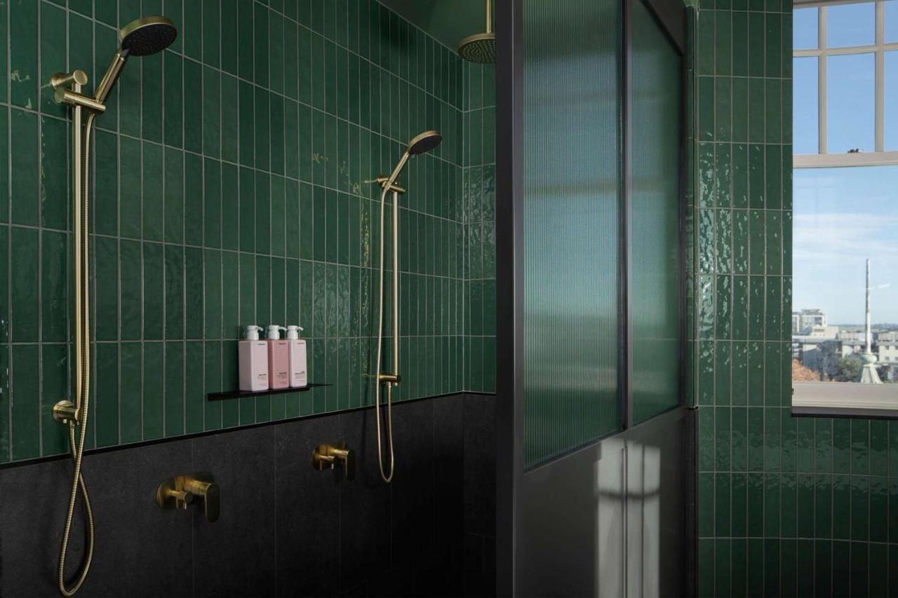 King Suite,1252316224:JPEG