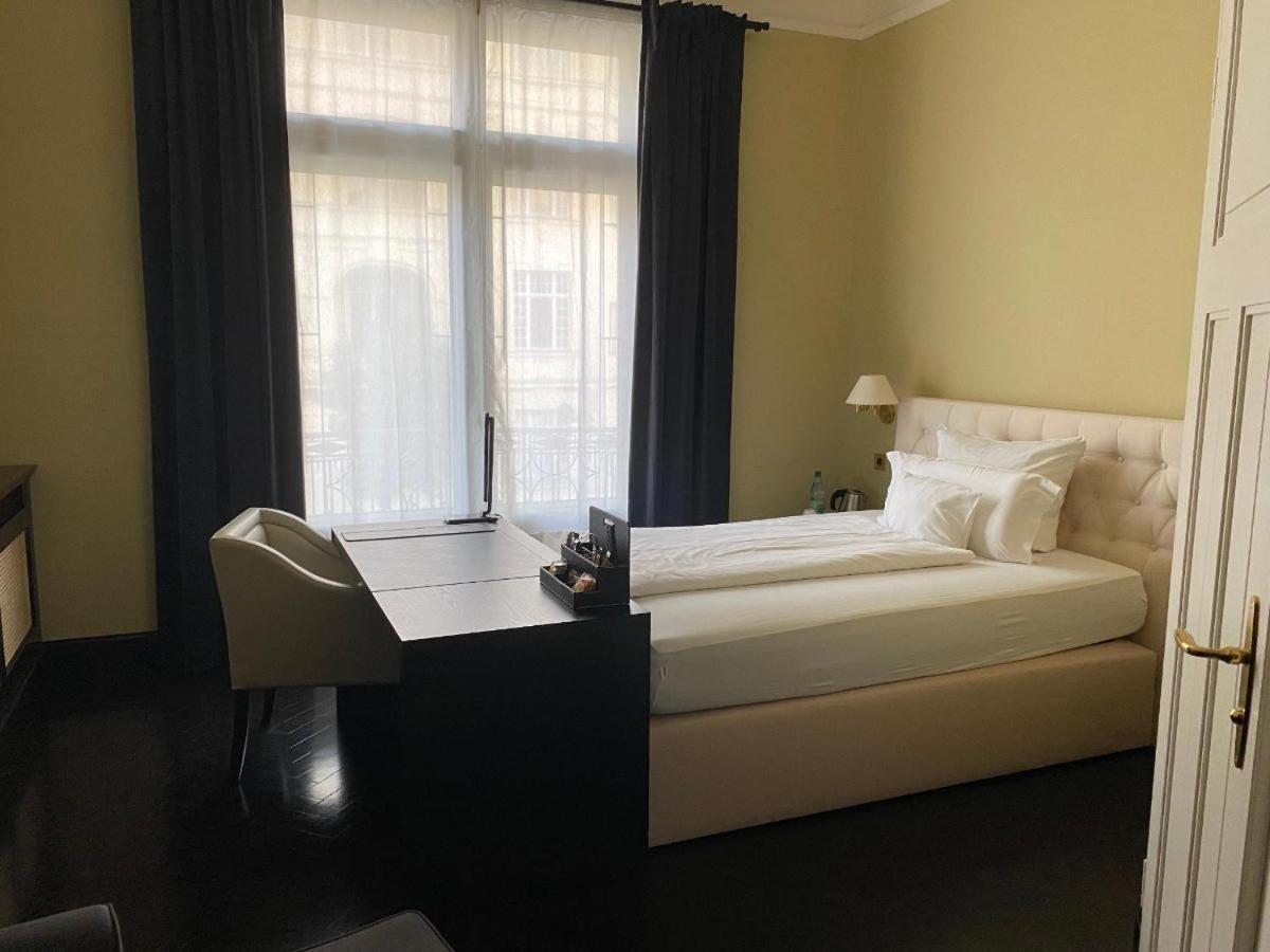 Single Room Balcony,1257868033:JPEG
