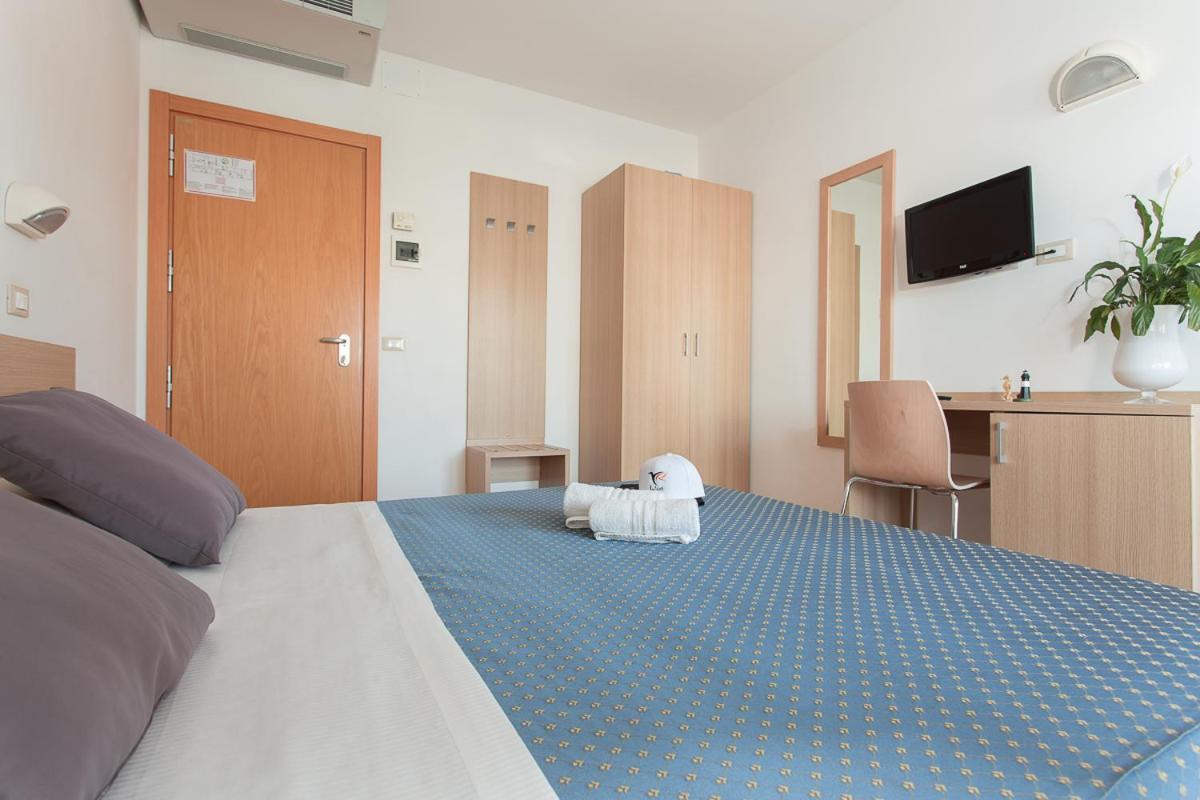 Triple Room,240575545:JPEG