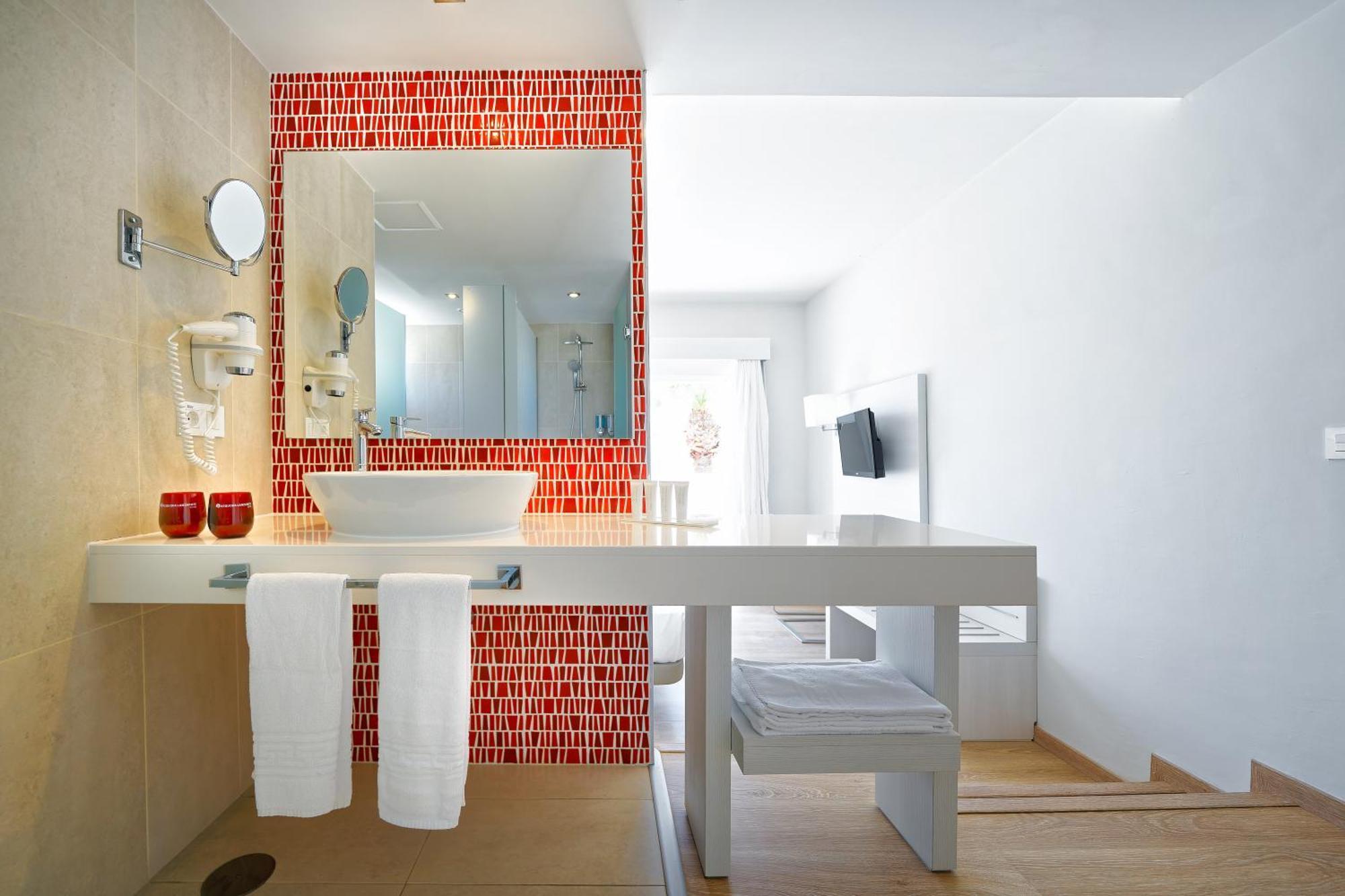 Junior Suite,1681718646:JPEG