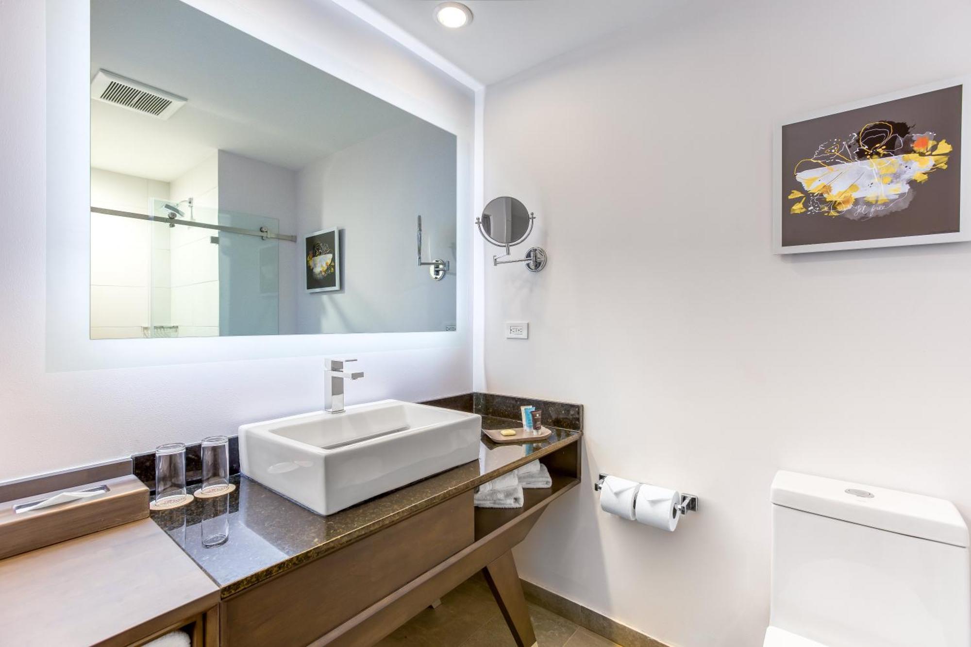 Standard King Room High Floor