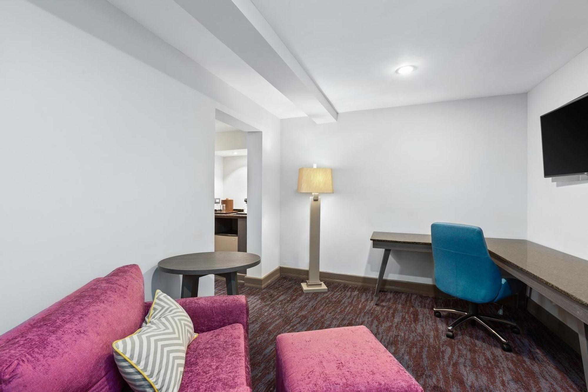 Premium King Room