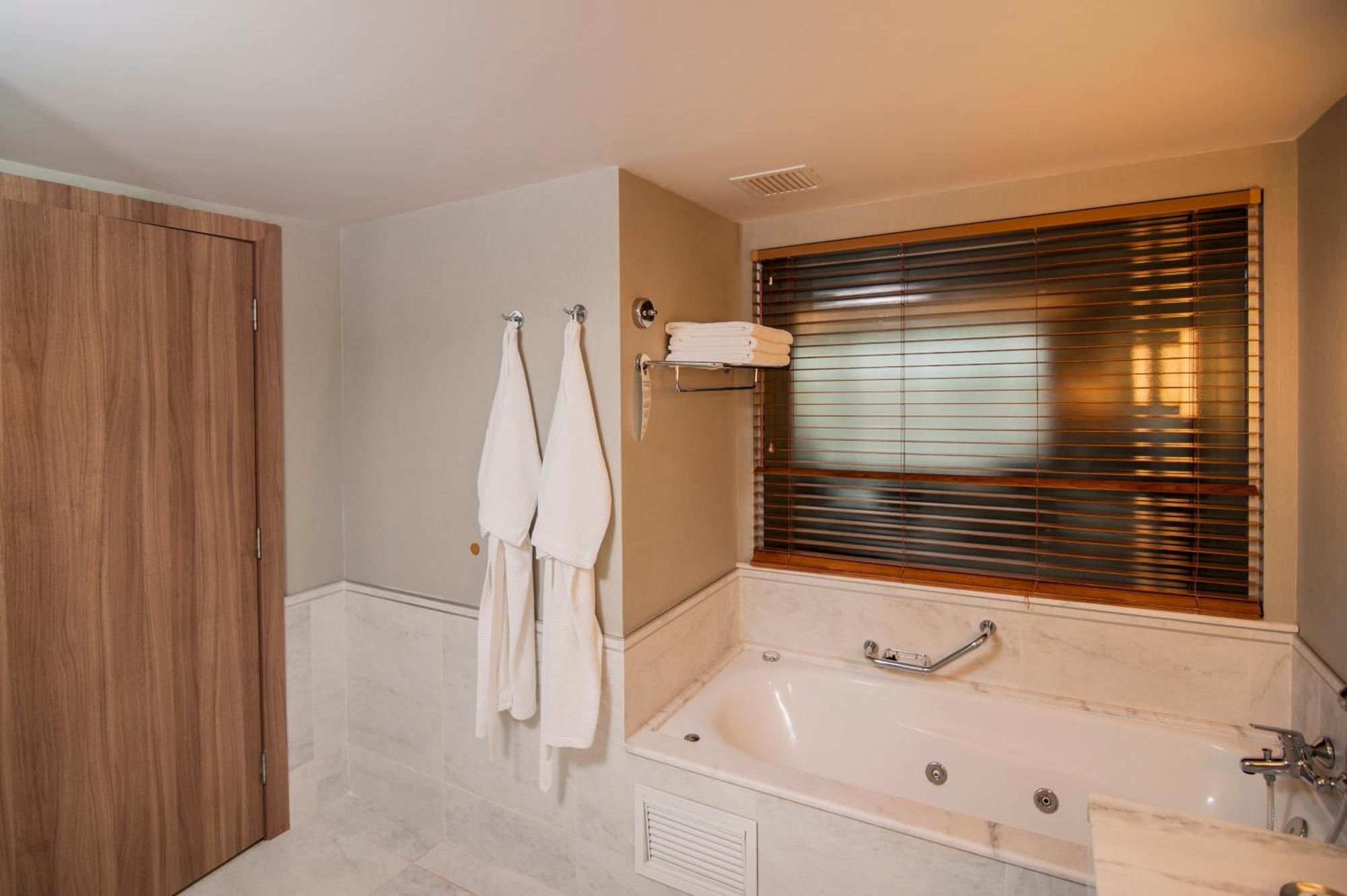 Premier Room with Double Bed