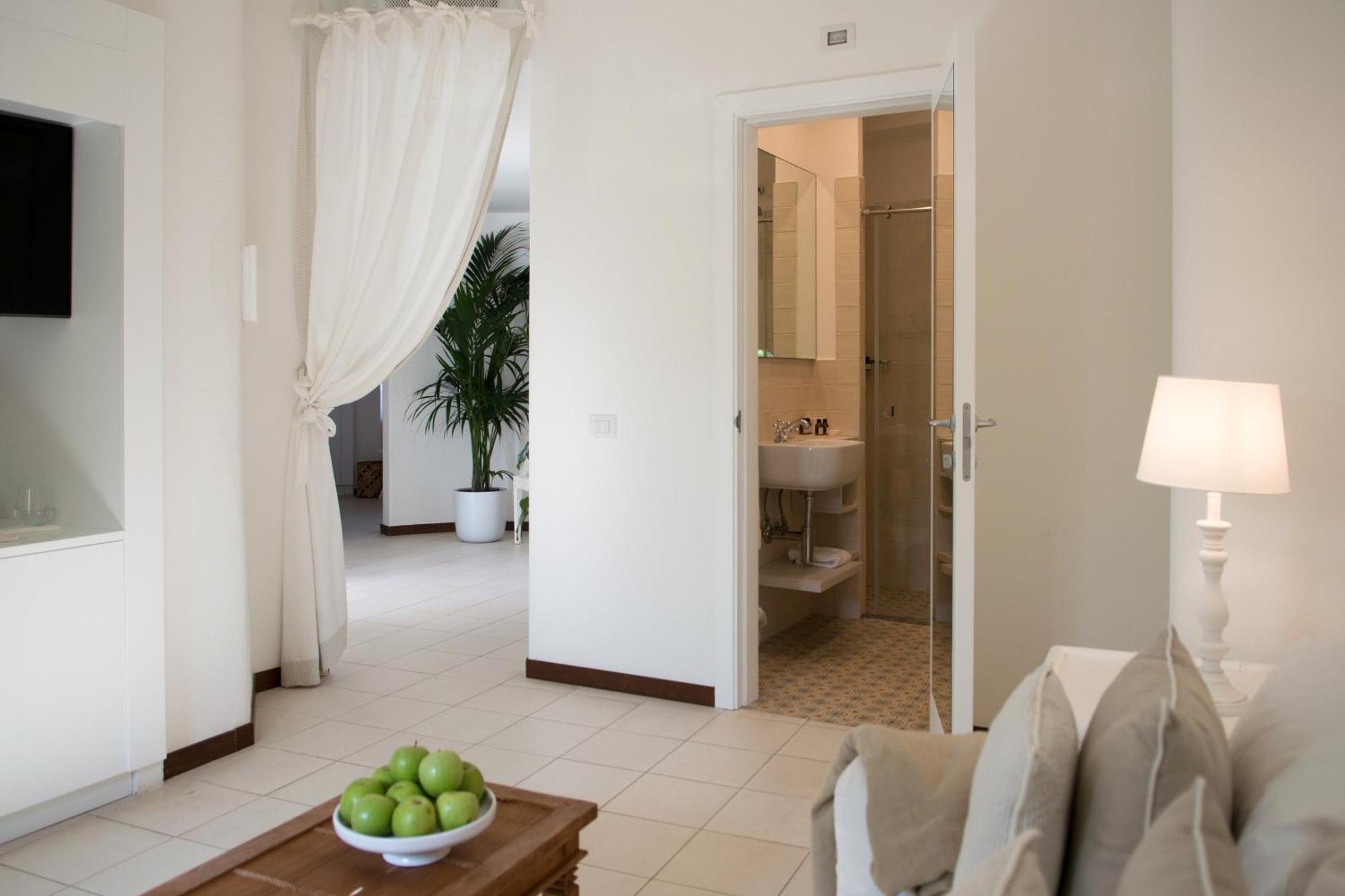 Suite avec Terrasse et Piscine Privée