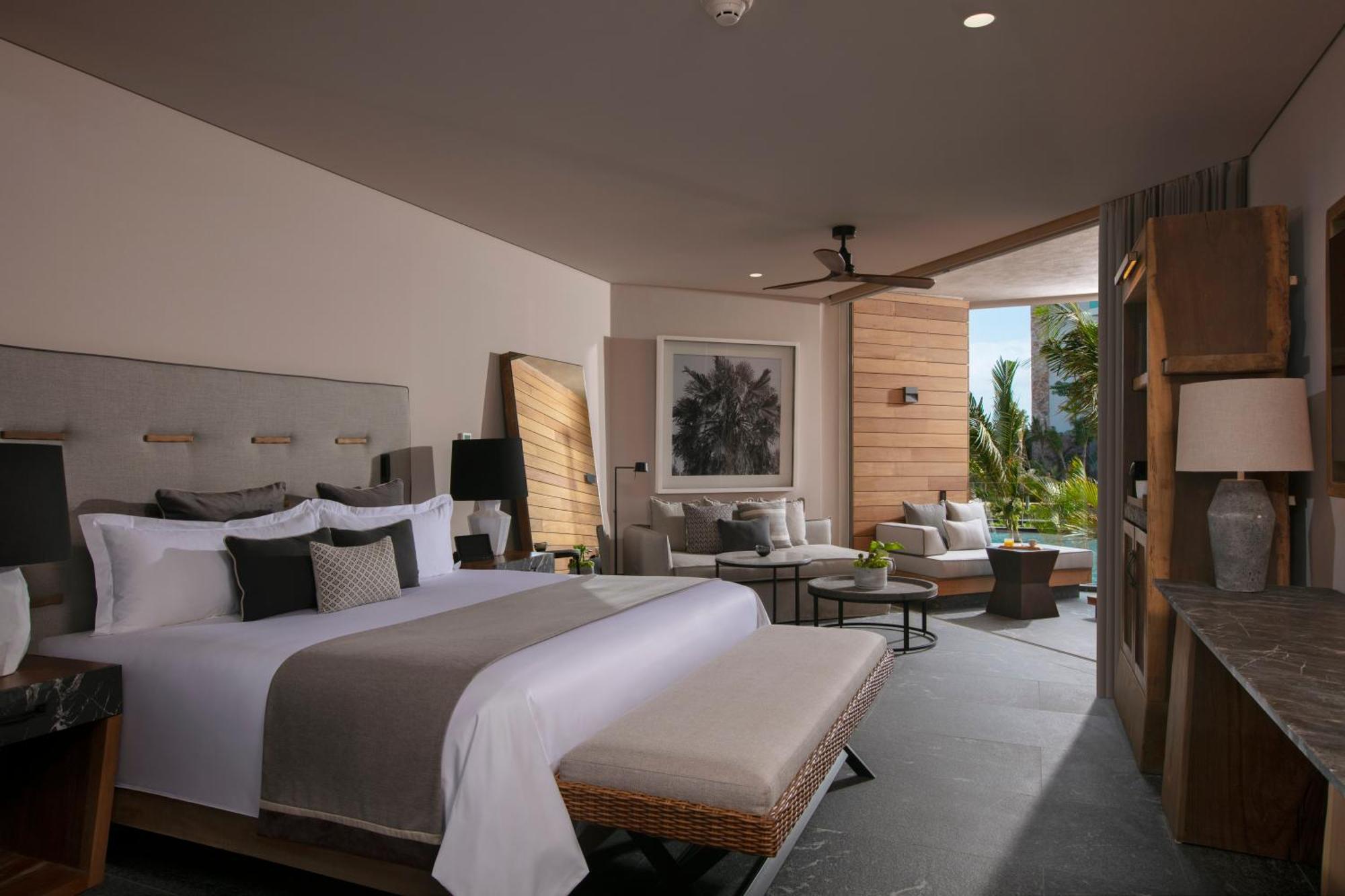 Junior Suite King Tropical View