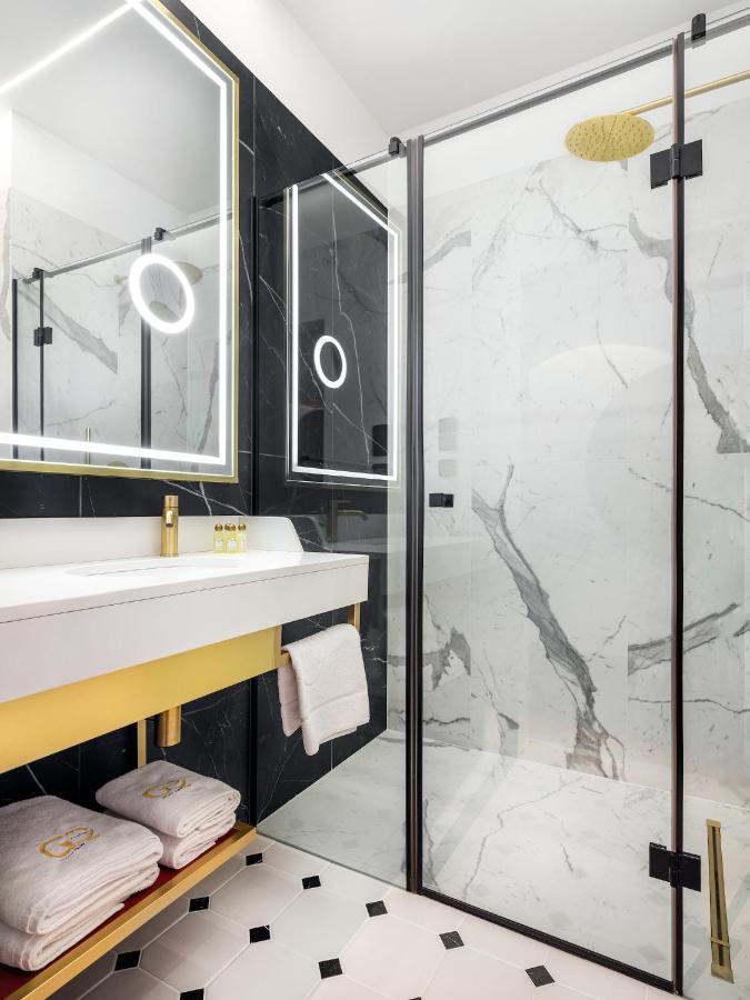 Apartament dwupoziomowy z wanną z hydromasażem,1333677557:JPEG