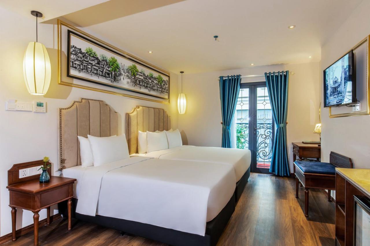 Triple Room with Balcony
