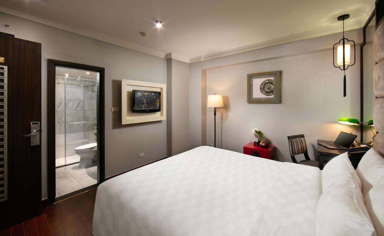 Deluxe Double Room Internal Window,1292579899:JPEG