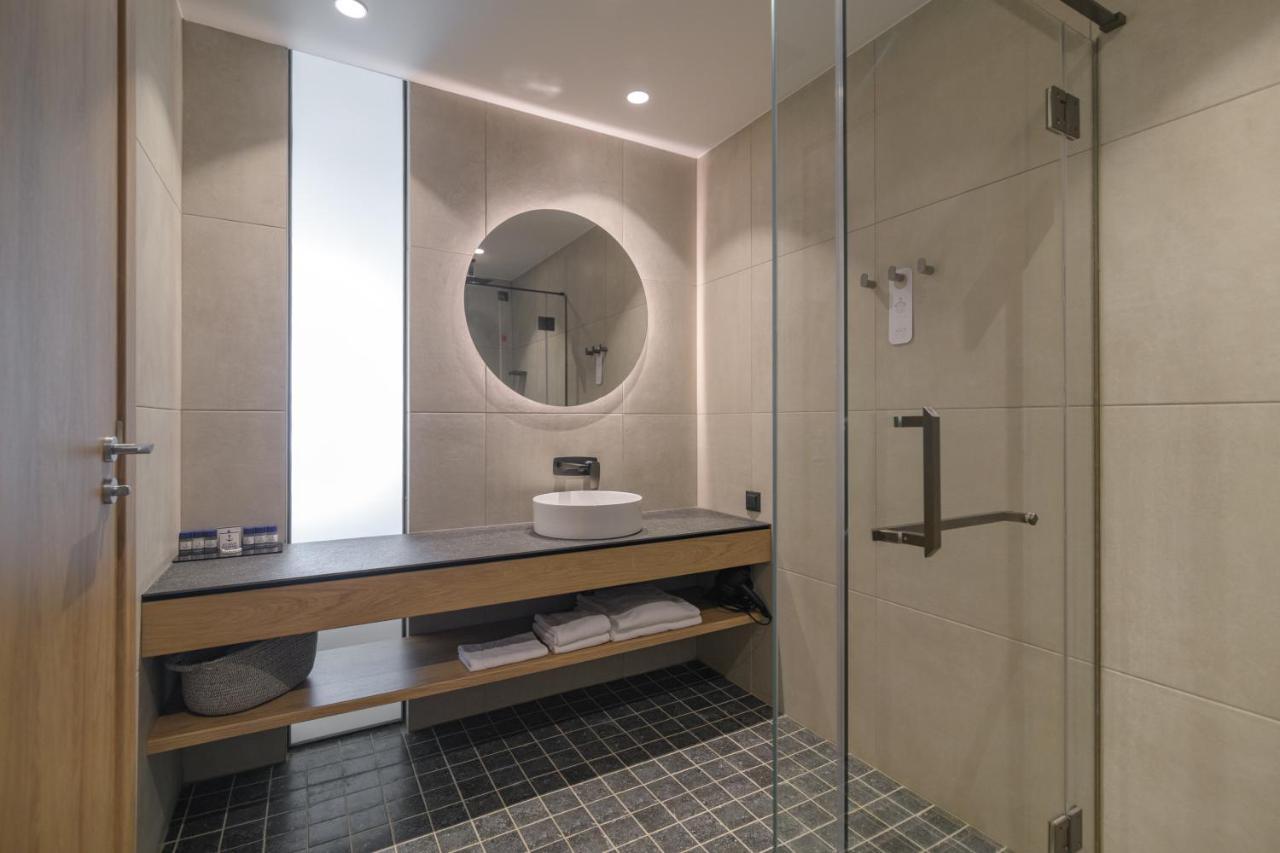 Superior Twin Room Balcony Park View unlimited access to Health Spring Spa,1294617766:JPEG
