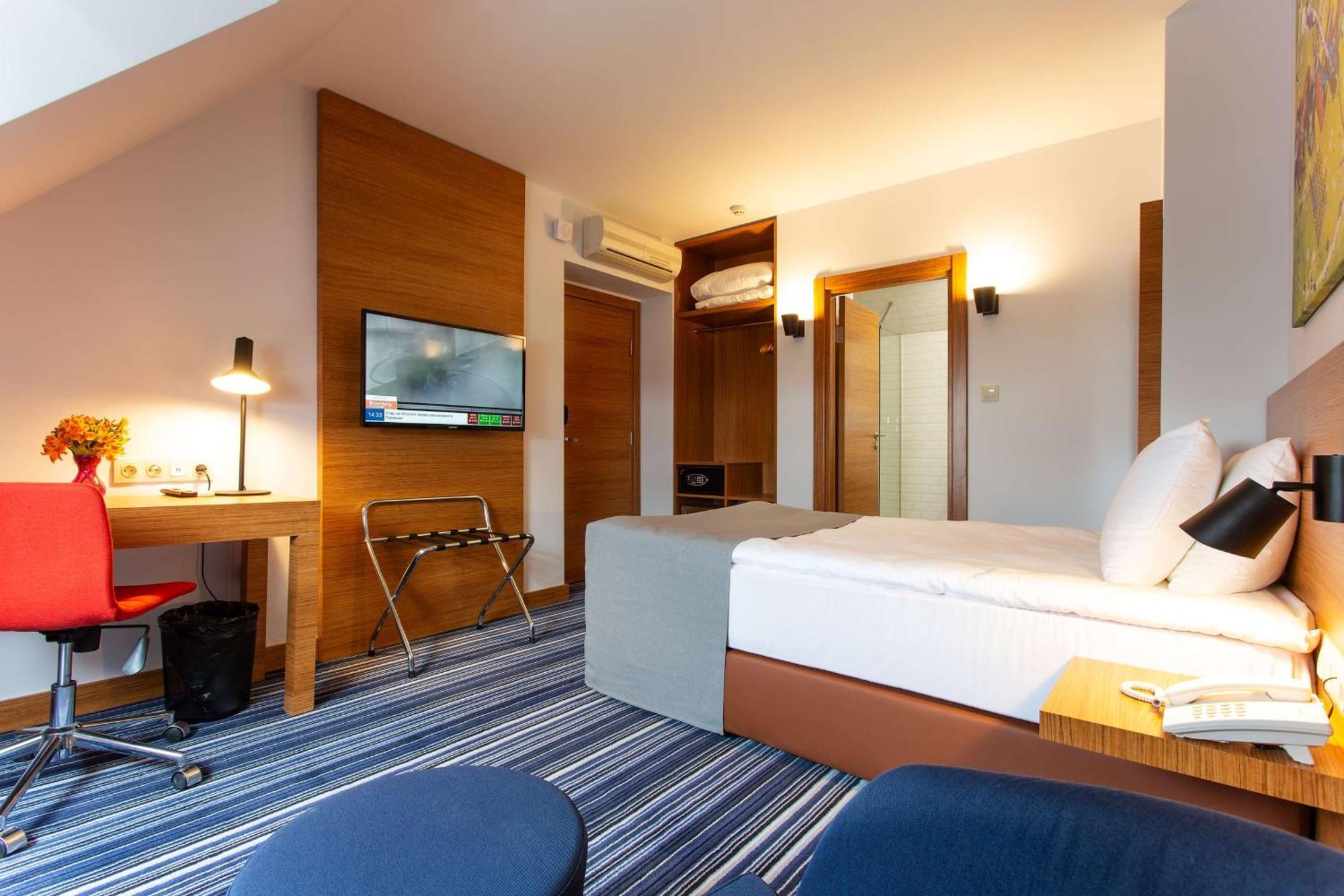 Comfort Double Room - Non-Smoking