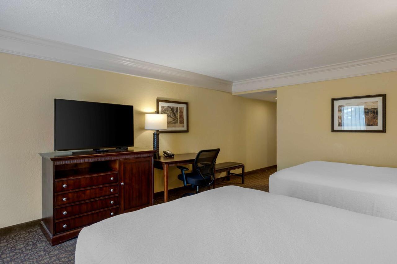 Quadruple Room with Balcony - Non-Smoking