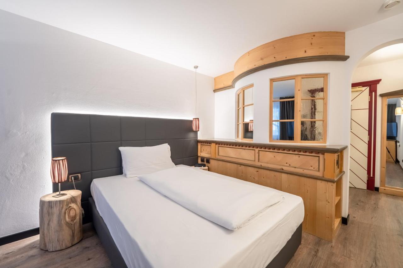 Large Single Room