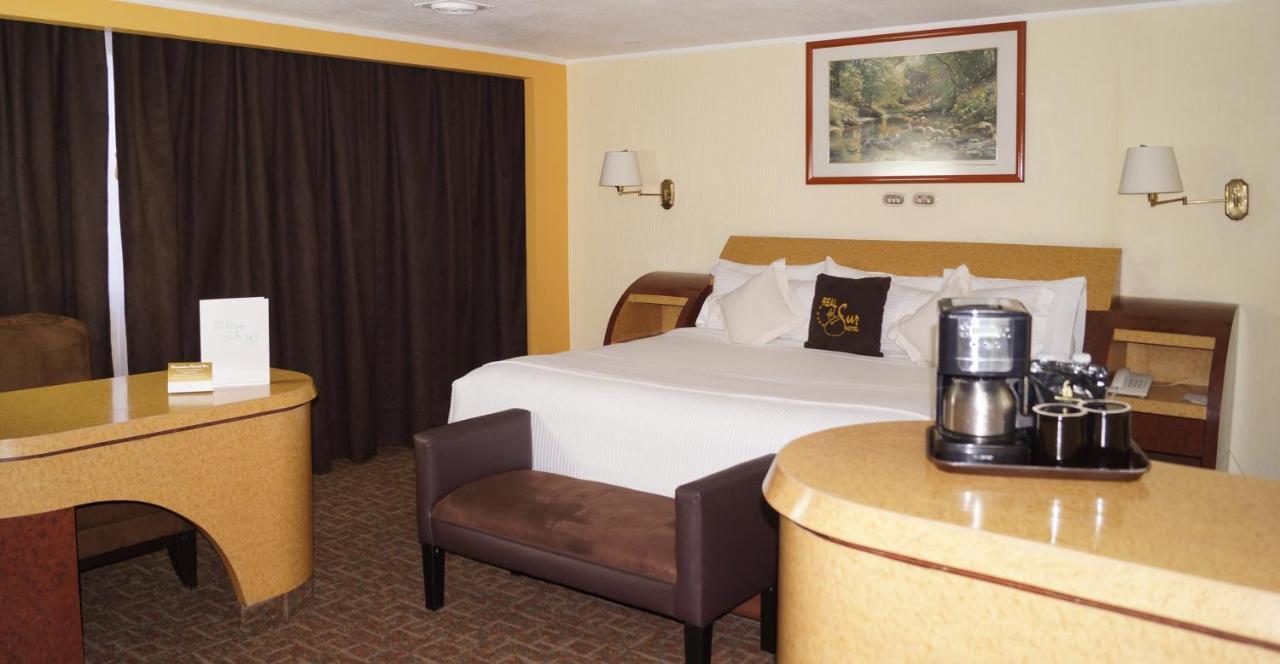Superior King Room,1337963972:JPEG