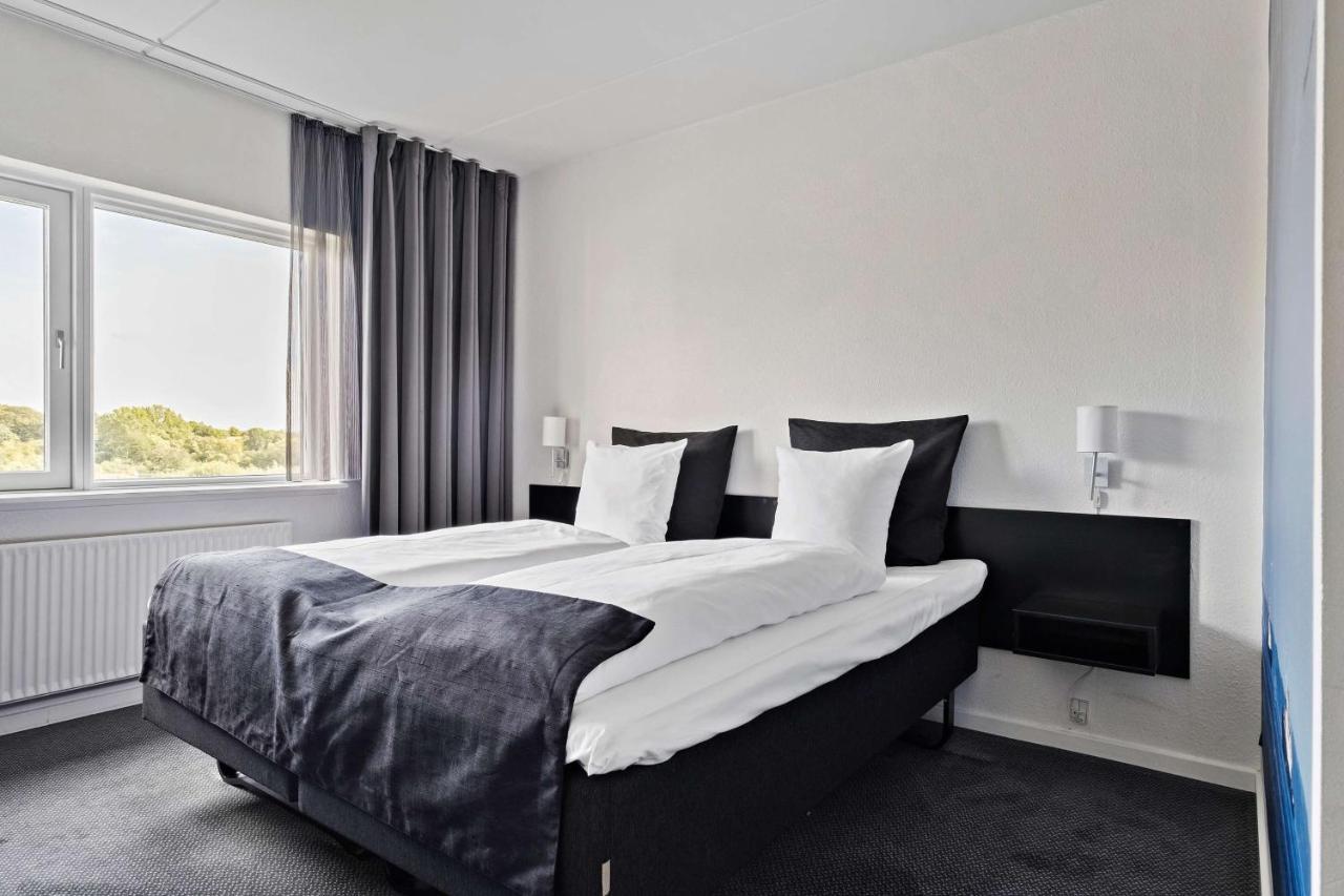Standard Twin Room,1345829264:JPEG