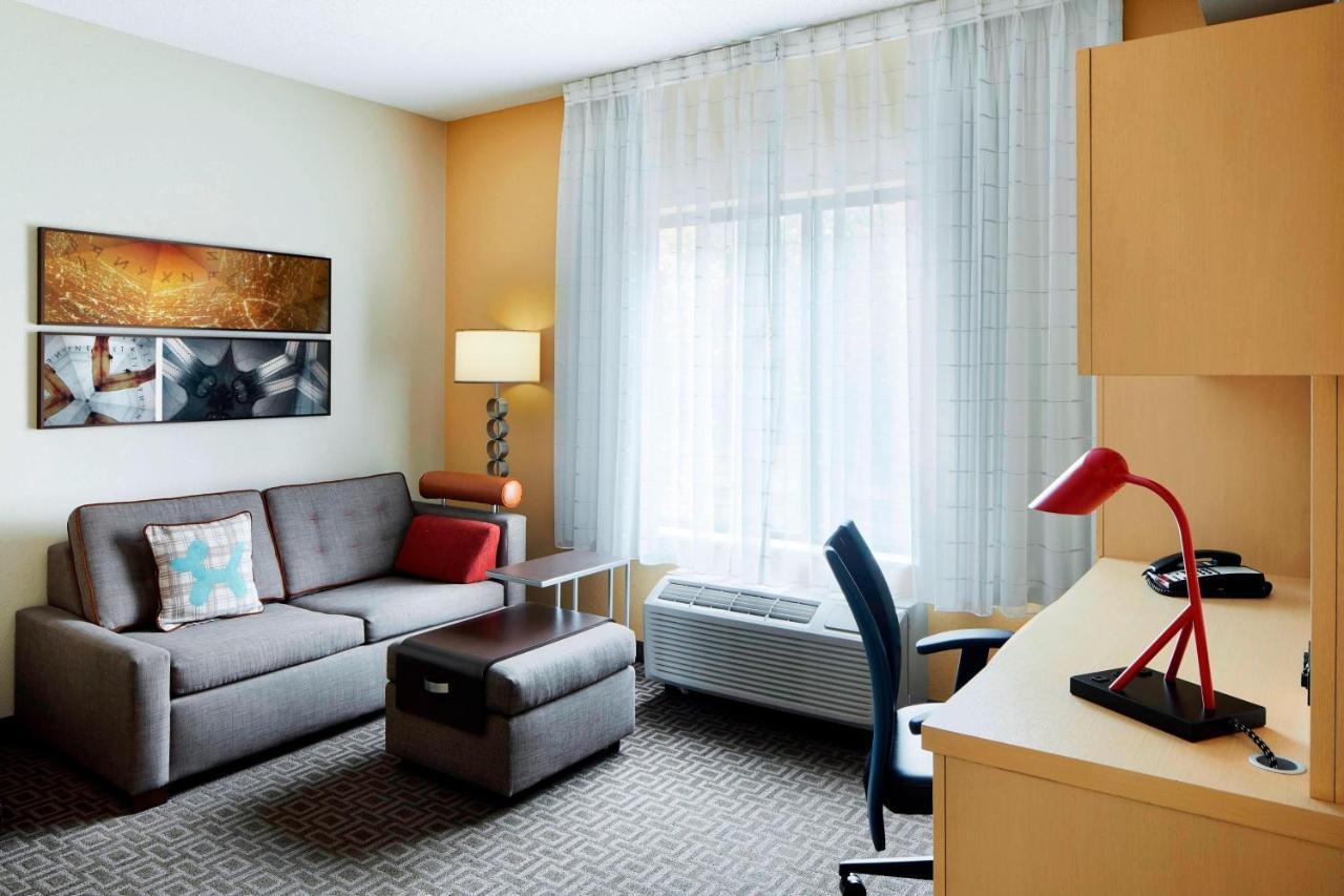 One-Bedroom Queen Suite with Sofa Bed