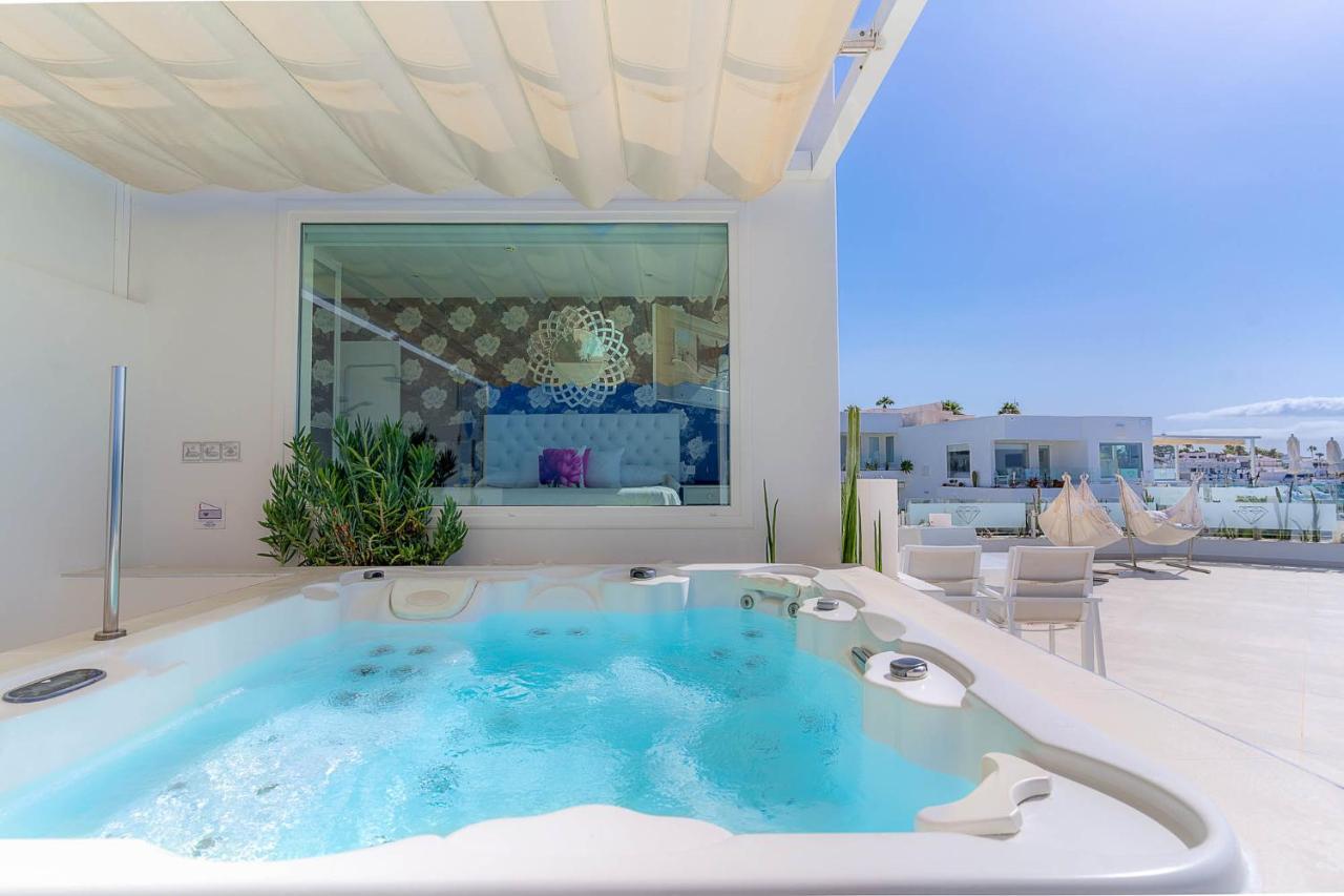 Suite Lanis avec 2 Chambres et Jacuzzi - Vue sur Mer