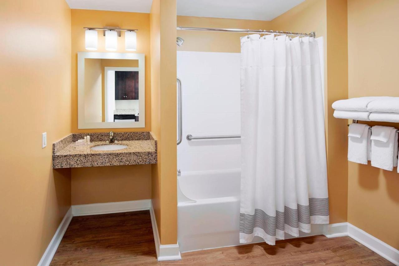 Grand Queen Suite with Sofa Bed
