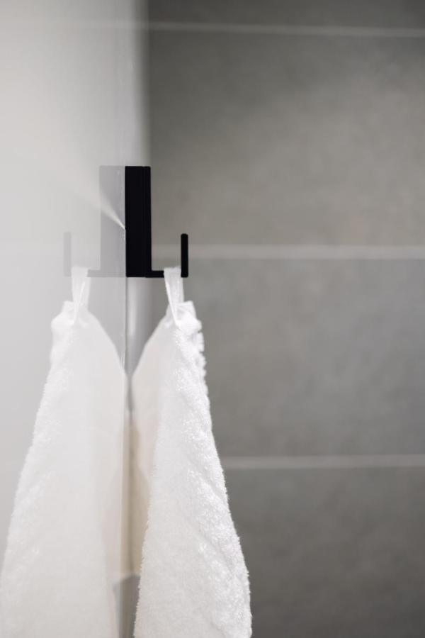 Double Room Shower Mountain View No Balcony