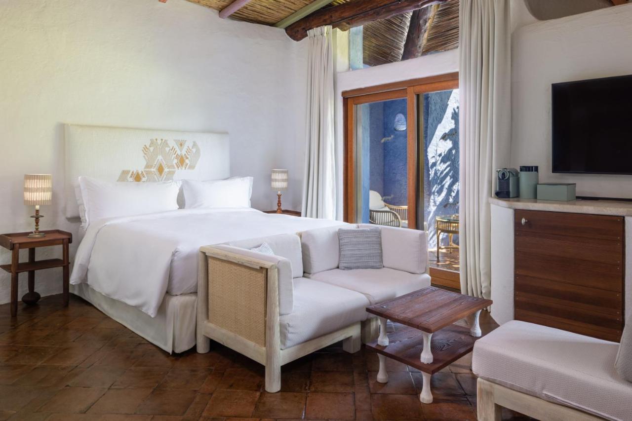 Island Double Room Terrace Inner View