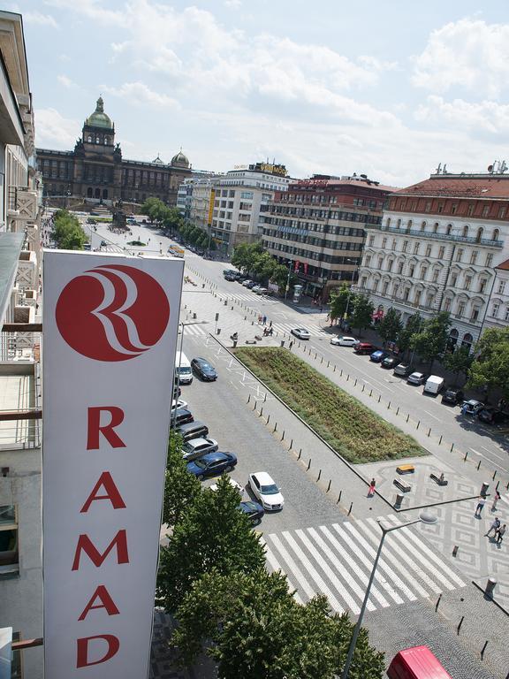 Double/Twin room with Wenceslas square view