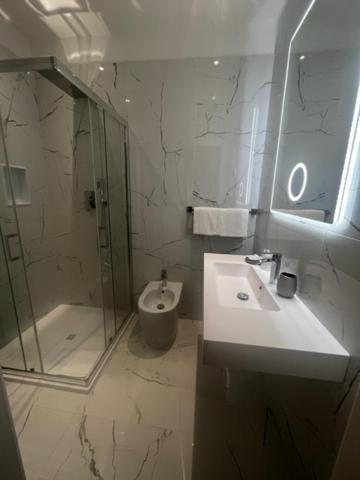Deluxe Room,1376050103:JPEG