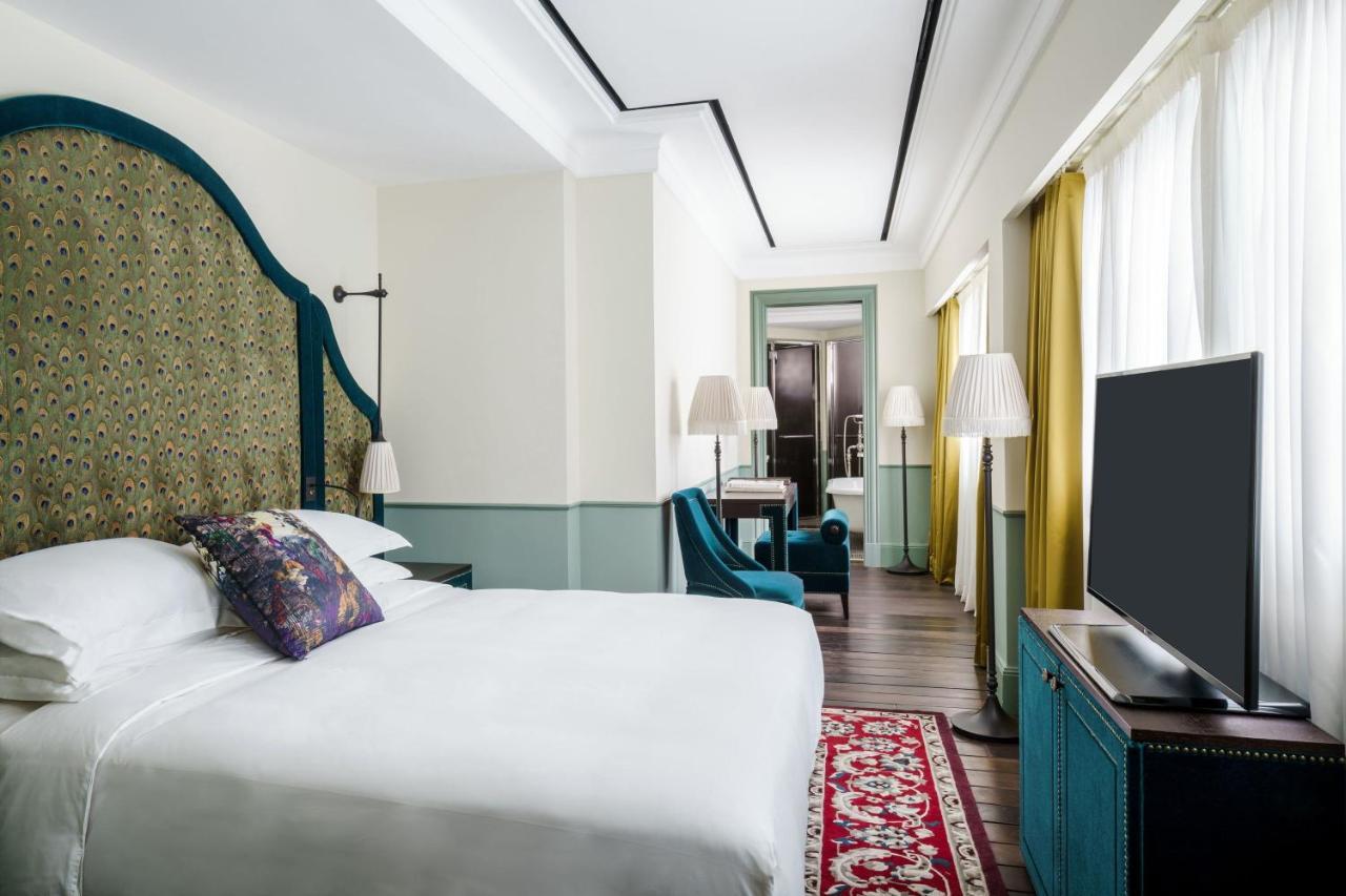 Le Colonial Deluxe Club, Guest Room, 1 King (Club Lounge Access with Complimentary Breakfast, Cocktails & Snacks)