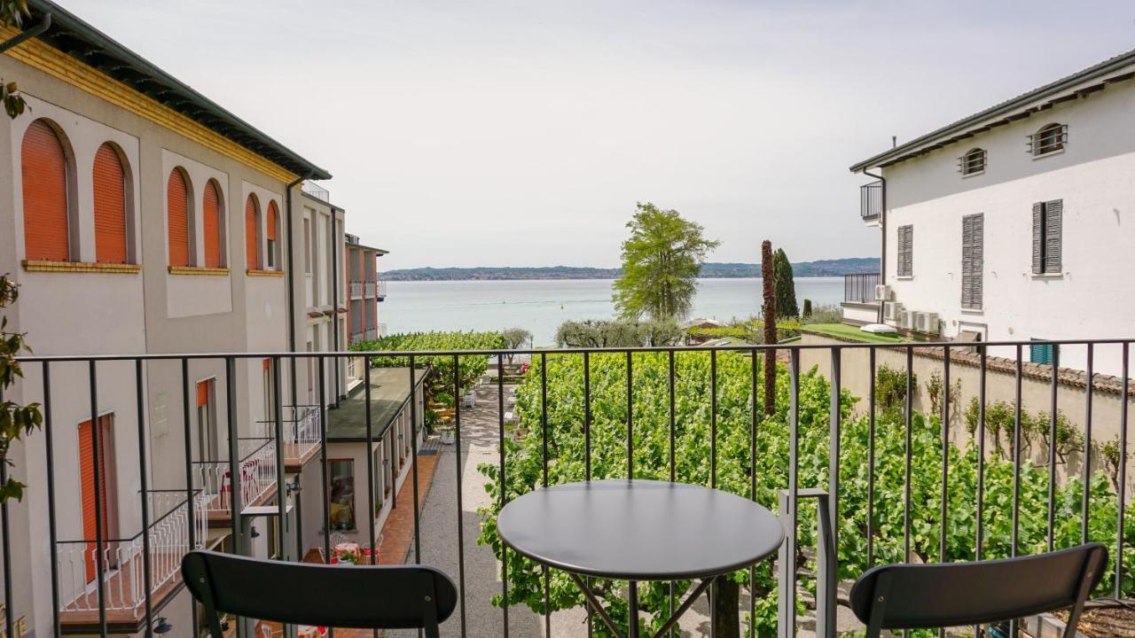Superior Double or Twin Room Balcony Lake View
