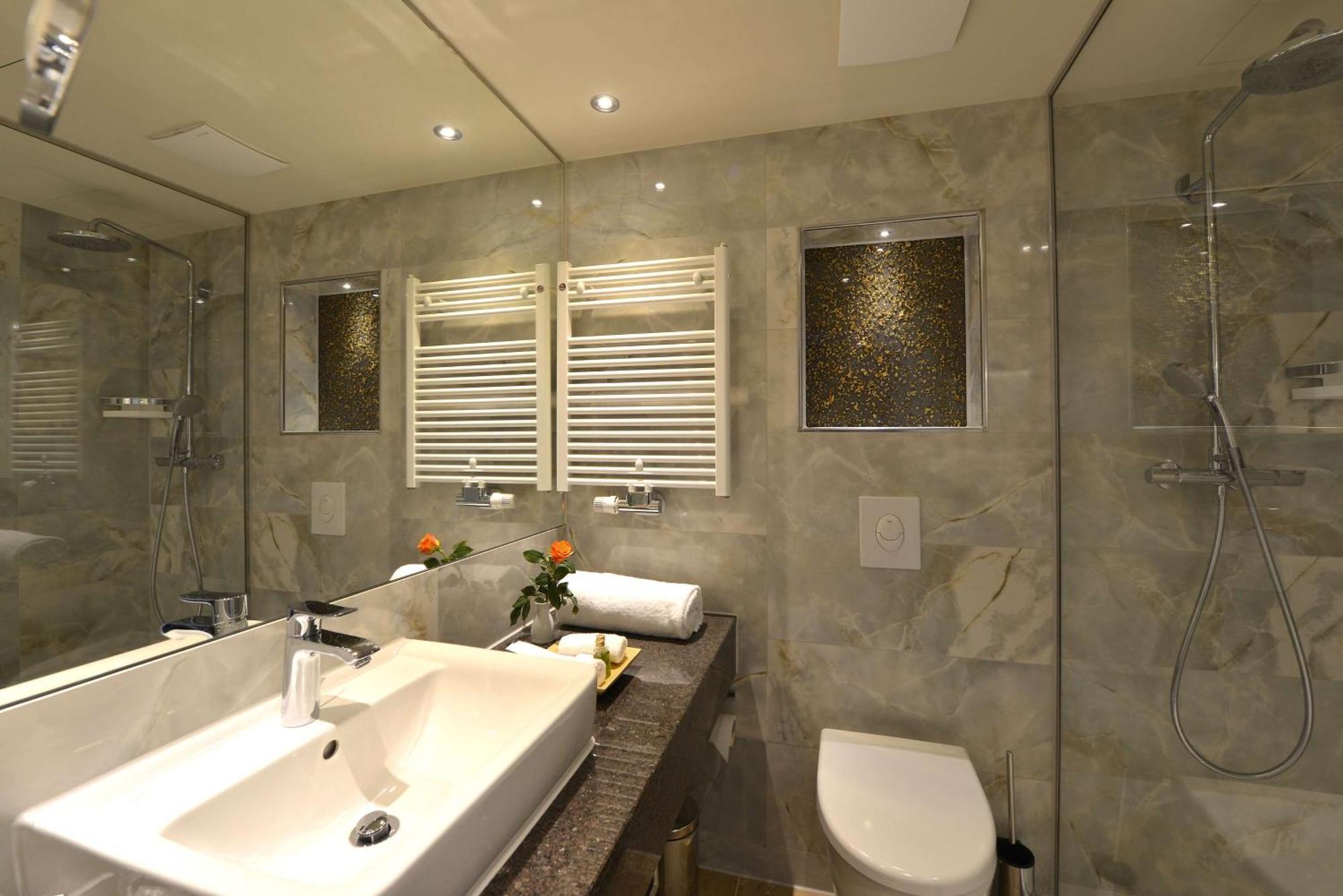 Executive Twin Room,1657135611:JPEG